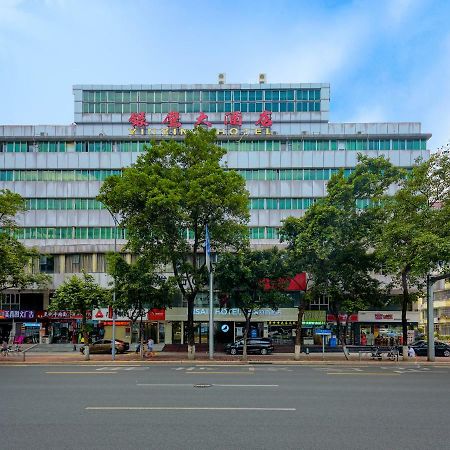 Insail Hotels Airport Road Гуанджоу Екстериор снимка