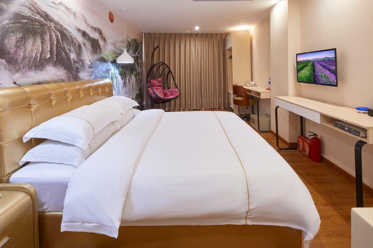 Insail Hotels Airport Road Гуанджоу Екстериор снимка