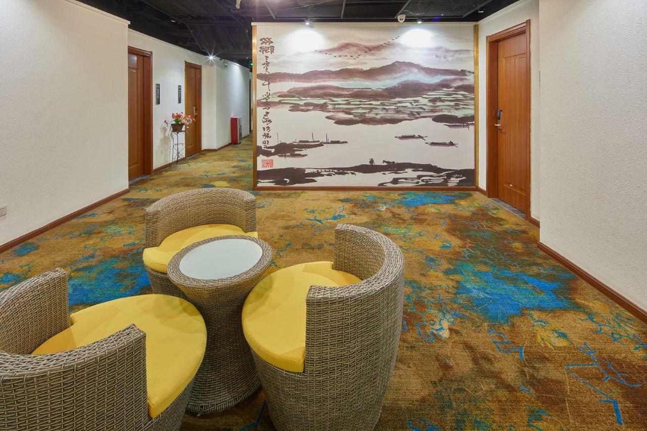 Insail Hotels Airport Road Гуанджоу Екстериор снимка