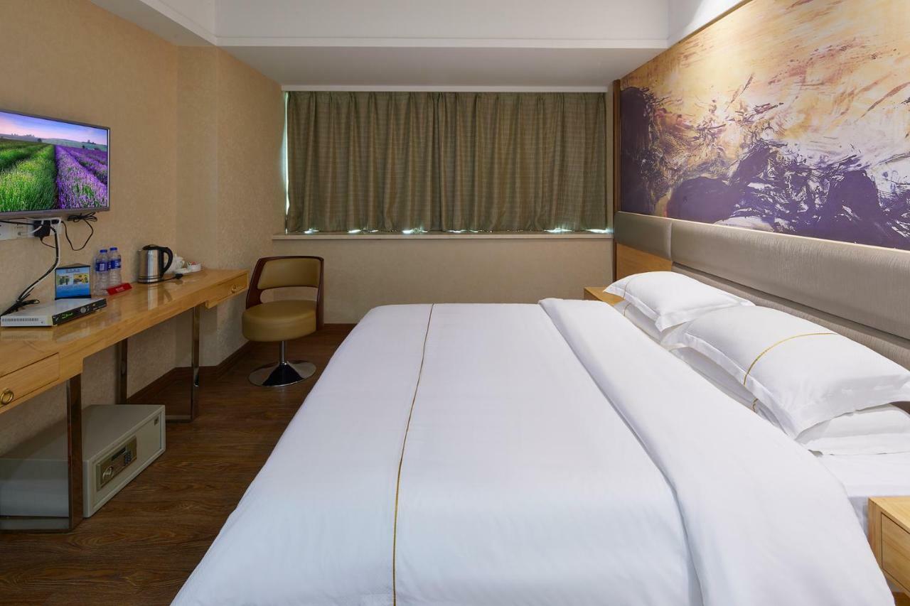 Insail Hotels Airport Road Гуанджоу Екстериор снимка