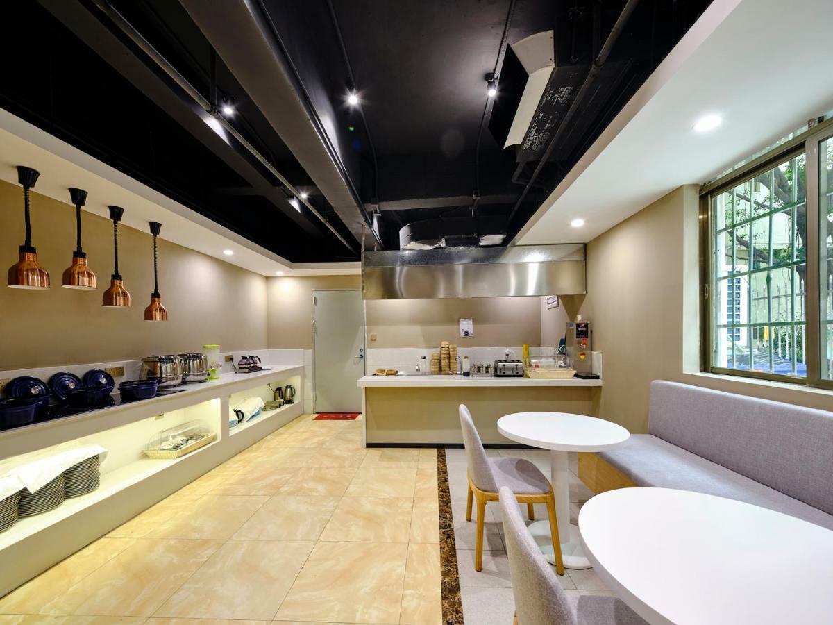 Insail Hotels Airport Road Гуанджоу Екстериор снимка